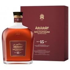 Коньяк ARARAT Васпуракан Армения, 0,7 л (kastd) в магазинах Ашан