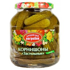 Корнишоны Валдайский Погребок Застольные с луком, 720 мл (kastd) в магазинах Ашан