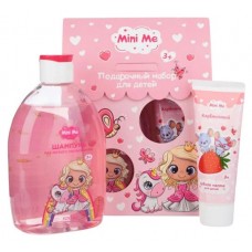 Набор подарочный Family Cosmetics Ягодные фантазии Шампунь, 500 мл + Зубная паста, 75 г (kastd) в магазинах Ашан