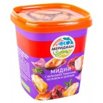 Мидии в масле Меридиан с вялеными томатами чесноком и зеленью, 415 г (kastd)