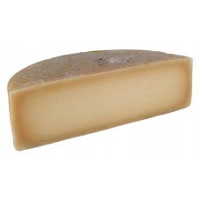 Сыр твердый Покровский Калужское Сыроморье 55% БЗМЖ, вес (kastd) в магазинах Ашан