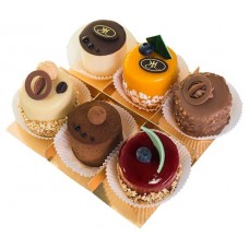 Набор пирожных Cream Royal Ассорти 6 шт, 770 г (kastd) в магазинах Ашан