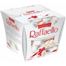Конфеты Raffaello с цельным миндалем в кокосовой обсыпке, 150 г в магазинах Дикси