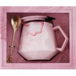 Кружка HOMECLUB Розовый мрамор с ложкой, 400мл, керамика, подарочная упаковка