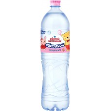 Вода питьевая детская СВЯТОЙ ИСТОЧНИК Светлячок негазированная, с 0 месяцев, 1.5л в магазинах Лента