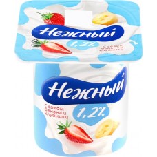Продукт йогуртный CAMPINA Нежный с соком банана и клубники 1,2%, без змж, 100г в магазинах Лента