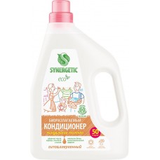 Кондиционер для белья SYNERGETIC Миндальное молочко, 1,5л в магазинах Лента