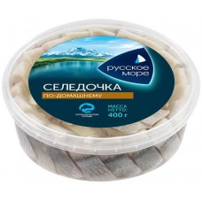 Сельдь Атлантическая слабосоленая РУССКОЕ МОРЕ Селедочка по-домашнему, филе-кусочки в масле, 400г в магазинах Лента