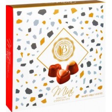 Шоколадные конфеты Bolci Christmas Boutiqe Black Пралине 100г в магазинах Магнит