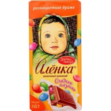 Шоколад Аленка Молочный с разноцветным драже 90г в магазинах Магнит