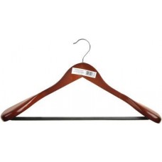 Вешалка деревянная в магазинах Магнит