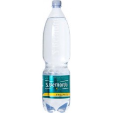 Вода San Bernardo Frizzante питьевая газированная 1.5л в магазинах Магнит