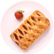 Слойка Клубнично-творожная мечта, 70г в магазинах Перекресток