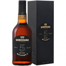 Бренди Soberano Reserva 5 в подарочной упаковке 36%, 700мл в магазинах Перекресток