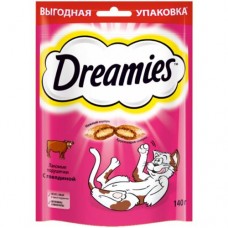 Лакомство Dreamies для кошек подушечки с говядиной, 140г в магазинах Перекресток