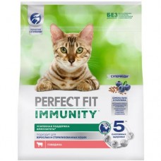 Корм Perfect Fit Иммунитет с говядиной и добавлением семян льна и голубики для кошек, 1.1кг в магазинах Перекресток