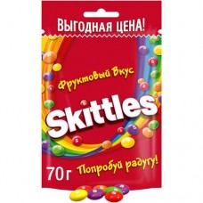 Драже Skittles Фруктовый вкус в сахарной глазури лимон-лайм-апельсин-клубника-смородина, 70г в магазинах Перекресток