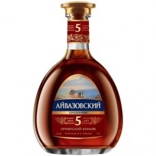 Коньяк Айвазовский армянский 5-летний 40% в подарочной упаковке, 500мл в магазинах Перекресток