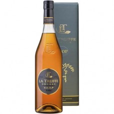 Коньяк La Truffe VSOP 4-летний ординарный 40% в подарочной упаковке, 700мл в магазинах Перекресток