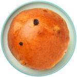 Булочка с изюмом, 70г