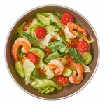 Салат с тигровыми креветками, черри и соусом с анчоусами Шеф Перекрёсток, 160г