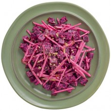 Салат из свеклы с яблоком и грецким орехом в йогуртовой заправке Шеф Перекрёсток, 200г в магазинах Перекресток