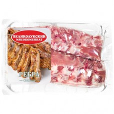 Рёбра свиные Великолукский МК охлаждённые в магазинах Перекресток