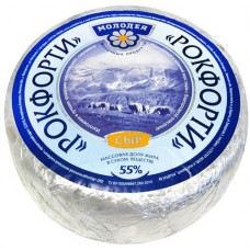 Сыр Молодея Рокфорти с голубой плесенью 55% в магазинах Перекресток