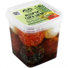 Ассорти сыра Coeur Du Nord Шевр из козьего молока с травами паприкой и томатами 45%, 250г в магазинах Перекресток