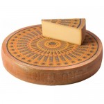 Сыр твёрдый Margot Fromages Le Gruyere нарезка 49%