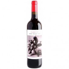 Вино Сelebrities Cabernet Sauvignon Carinena DOP красное сухое 14.5%, 750мл в магазинах Перекресток