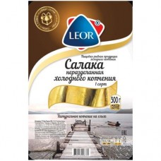 Салака балтийская Leor холодного копчения неразделанная, 300г в магазинах Перекресток